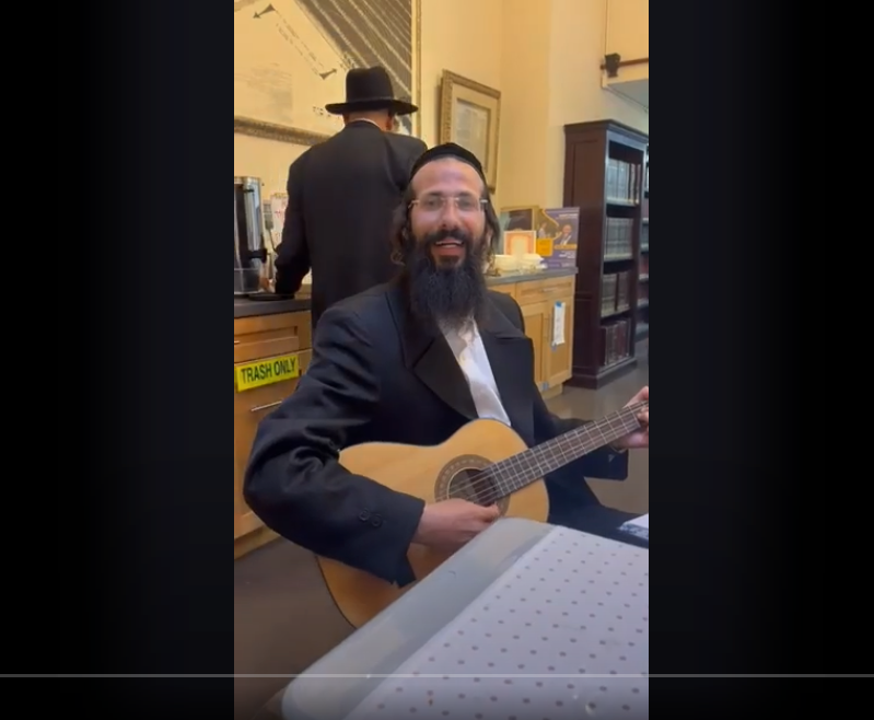 ואפילו בהסתרה שבתוך ההסתרה גם שם נמצא ה' יתברך. ד"ש לכולם מלוס אנג'לס 💫